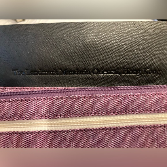 NWOT Mandarin Oriental Clutch Purse - Picture 6 of 9